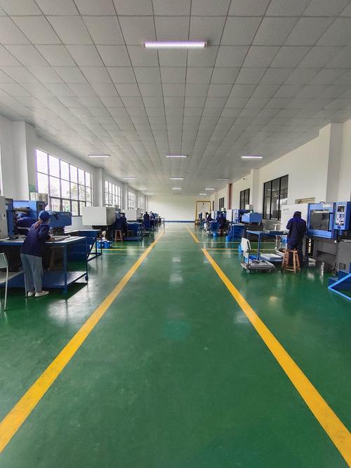 廣西晨天恒源金屬制品 專業(yè)研發(fā)、生產(chǎn)與銷售鎢合金產(chǎn)品