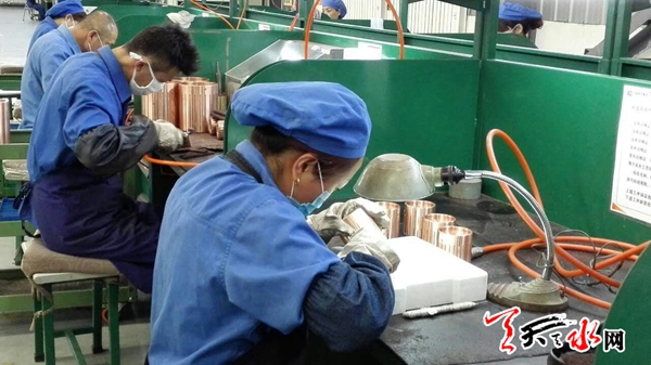 西電天水合金加快產(chǎn)品結(jié)構(gòu)轉(zhuǎn)型升級(jí)，引領(lǐng)有色金屬壓延加工行業(yè)創(chuàng)新